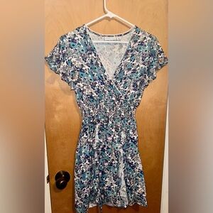 Sincerely Jules NWOT Blue Floral Ruffle Dress (Size Small)